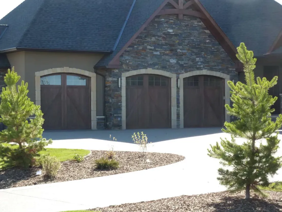 Energy efficient garage doors